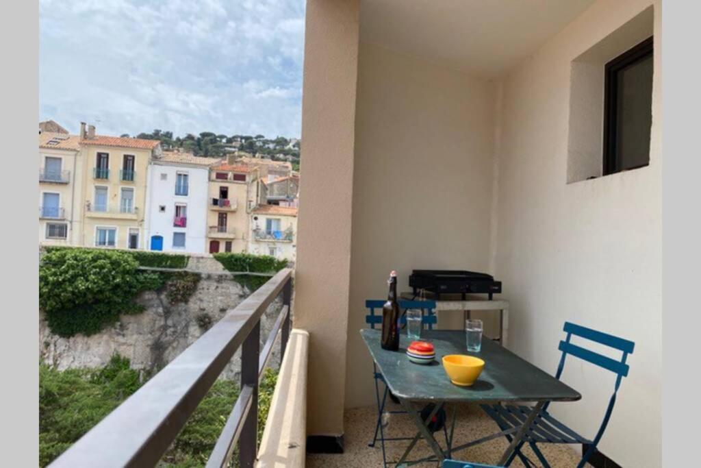 Vues Exceptionnelles Mer, Port Et Toits De Sète Exteriör bild