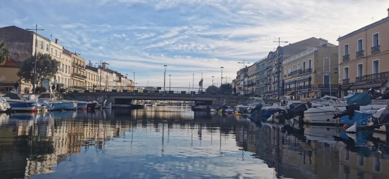 Vues Exceptionnelles Mer, Port Et Toits De Sète Exteriör bild